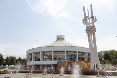 Almatı, Kazakistan - 29 Ağustos 2016: Almaty sirk