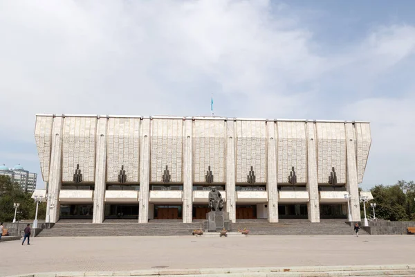 Almaty, Kazakhstan - August 29, 2016: Kazakh State Academic Dram — Stock Photo, Image