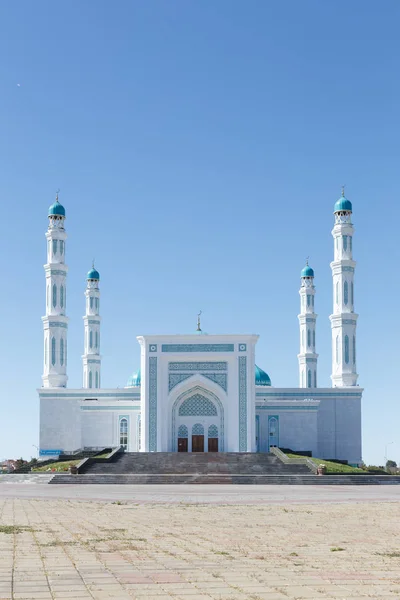 Karaganda oblast moskén. Karaganda, Kazakstan — Stockfoto