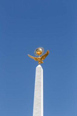 Karaganda, Kazakistan - 1 Eylül 2016: Anıt Independe