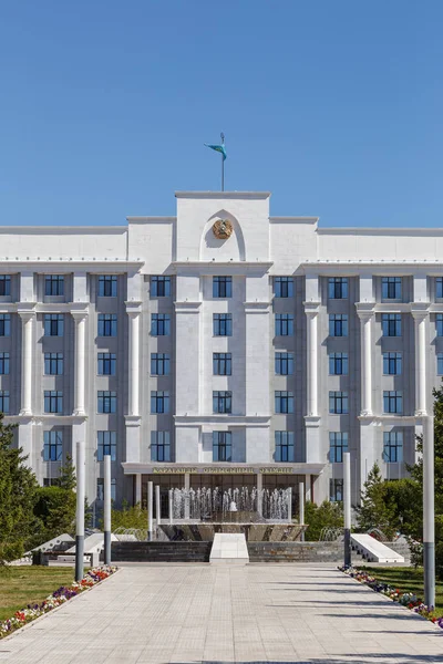 Karaganda, Kazakhstan - September 1, 2016: The building of the K — Stock Photo, Image