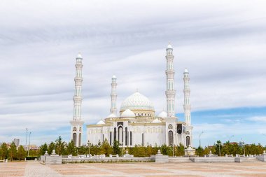 Astana, Kazakistan - 3 Eylül 2016: Hazreti Sultan Camii 