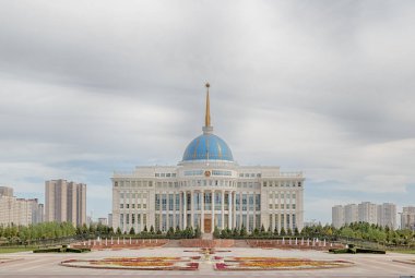 Astana, Kazakistan - 3 Eylül 2016: Cumhurbaşkanlığı Sarayı PIYANGOSU
