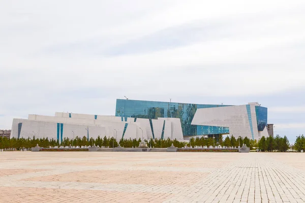 Astana, Kazakhstan - September 3, 2016: Natsionalnay Museum of o — Stock Photo, Image