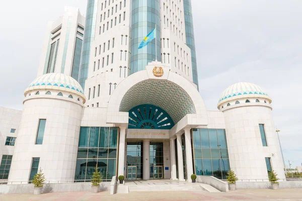 Astana, Kazakhstan - September 3, 2016: The building of the Parl — Stock Photo, Image