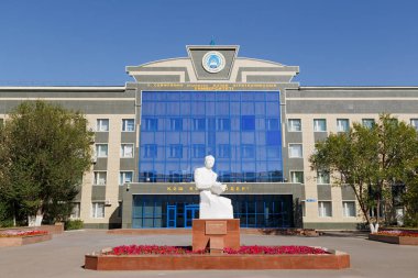 Astana, Kazakistan - 4 Eylül 2016: Anıt S.Seifullin 