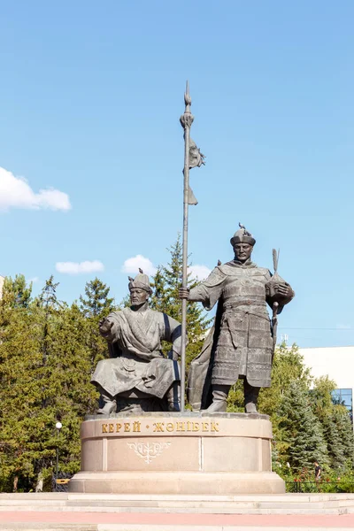Astana, Cazaquistão - 4 de setembro de 2016: O monumento Kerey mudou J — Fotografia de Stock