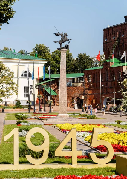Россия, Нижний Новгород - 21 августа 2017 года: Памятник Защитнику — стоковое фото