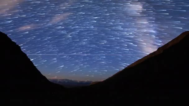 Spår Från Stjärnor Form Flyktig Spår Månen Stiger Platå Kara — Stockvideo