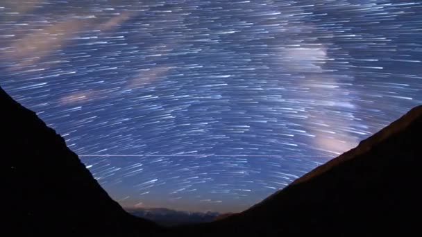 从恒星的痕迹 以消逝的痕迹形式 月亮升起 高原卡拉 — 图库视频影像