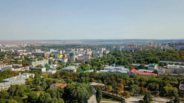 Panorama general del centro de la ciudad desde el aire. Rusia, Stavropol — Foto de Stock