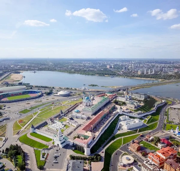 Panoramiczny widok na Kreml Kazański. Kazan, Federacja Rosyjska — Zdjęcie stockowe