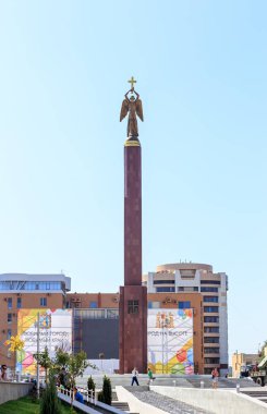 Rusya, Stavropol - 11 Eylül 2017: Stela koruyucu Ange ile