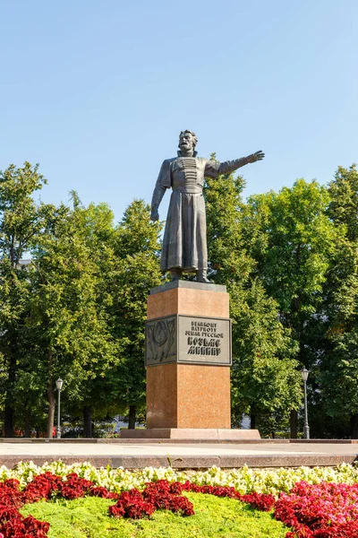 Rusland, Nizhny Novgorod - 21 augustus 2017: Monument voor Kuzma Min — Stockfoto