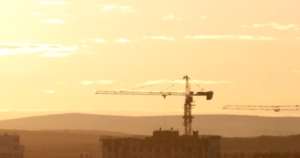 Tower Crane Construction Site Sunset Sky Ekaterinburg Russia Video Ultrahd — Stock Video