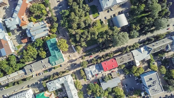 Vuelo sobre la ciudad de Perm, Rusia — Foto de Stock