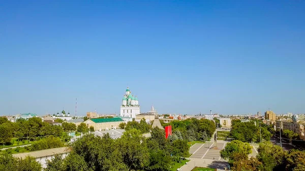 Luchtfoto van het Kremlin van Astrachan, historische en architecturale complex. Rusland, Astrachan — Stockfoto