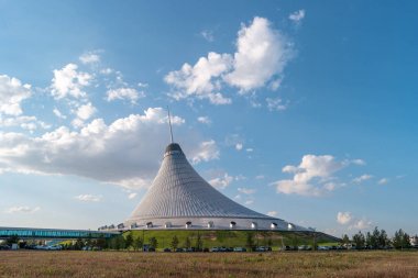 Astana, Kazakistan - 5 Eylül 2016: Khan cen alışveriş Shatyr