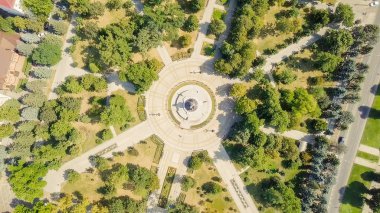 Catherine II - Empress Catherine II Krasnodar onuruna bir anıt anıt. Bu Ekaterinensky Meydanı'nda yer almaktadır. Şehir Krasnodar, Rusya Federasyonu 