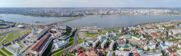 Panoramatický pohled od Kremlu ve městě Kazaň. Kazan, Rusko — Stock fotografie