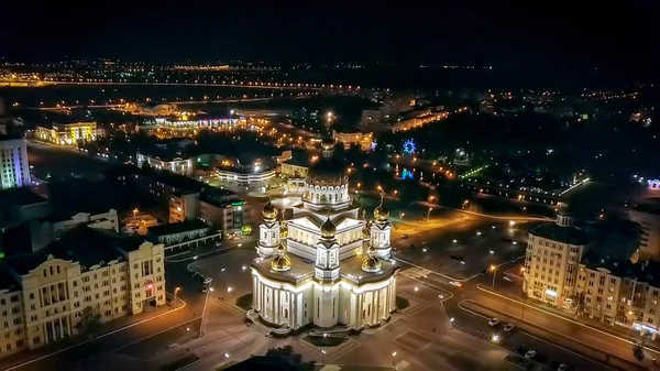 Russia, Saransk - August 25, 2017:  Cathedral of St righteous warrior Feodor Ushakov. In the light of night lights. Saransk, Russia — Stock Photo, Image