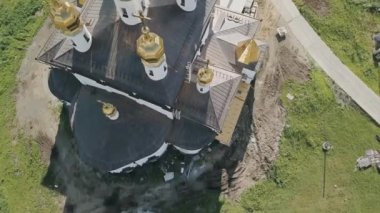 Ekaterinburg. Duyuru kilise Aziz Tanrı'nın inşaatçılar. Akademik bölgesi. Video. UltraHD (4k)