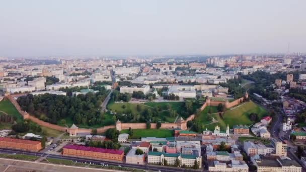 Widok Lotu Ptaka Niżnym Nowogrodzie Kreml Strony Rzeki Podczas Zachodu — Wideo stockowe