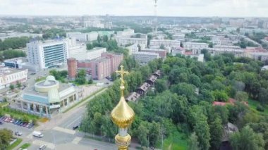 Rusya, Izhevsk - 18 Ağustos 2017: Katedrali kutsal Archangel Michael. Video. UltraHD (4k)