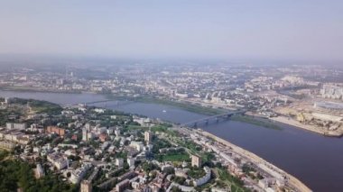 Nizhny Novgorod, Volga Nehri ve Oka Nehri görünümünü. Nizhny Novogorod Stadı, Rusya. Video. UltraHD (4k)