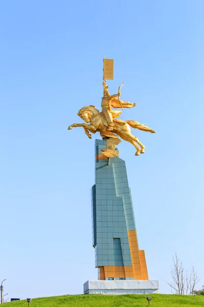 Elista, Russia - September 12, 2017: The Golden Horseman - a mon — Stock Photo, Image