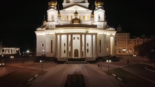 ロシア サランスク 2017 聖大聖堂正義の戦士フョードル ウシャコフ 夜の街の明かり サランスク ロシア ビデオ Ultrahd — ストック動画