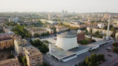 Rusya, Volgograd - 28 Ağustos 2017: Müzesi-rezerv Stalingrad Savaşı, Müze kompleksi Volgograd (Gerhardt Mill (Grudinina) ve Panorama Müzesi Stalingrad Savaşı). Video. UltraHD (4k)