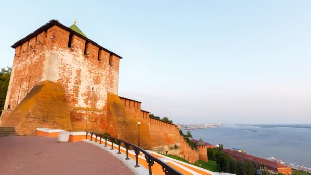 Muralhas Torres Nizhny Novgorod Kremlin Amanhecer Sobre Volga Timelapse Vídeo — Vídeo de Stock