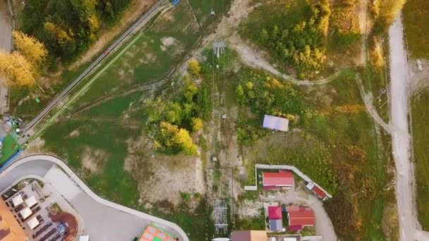 Rosa Khutor Yaylası Yamaçları Ağaçlar Sandalye Asansörler Gün Batımında Havadan — Stok video