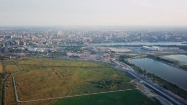 Rostov-on-Don'ın panoramik hava görünümünü. Stadyum, Don Nehri. Rusya, Rostov-on-Don. Video. UltraHD (4k)