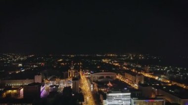 Rusya, Saransk - 25 Ağustos 2017: hava gece panorama 2018 Dünya Kupası Rusya'nın şehrin. Video. UltraHD (4k)
