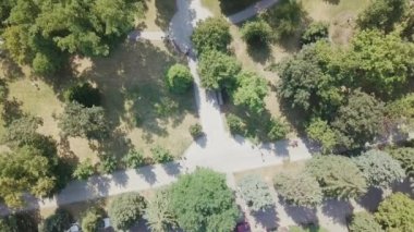 Rusya, Krasnodar - 30 Ağustos 2017: İmparatoriçe Catherine II, Ekaterinensky Meydanı ' nda şehir Krasnodar, Rusya'nın anıt. Video. UltraHD (4k)