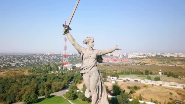 Rzeźba Ojczyzna Wzywa Kompozycyjne Centrum Pomnik Zespół Bohaterów Bitwa Pod — Wideo stockowe