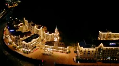 Rosa Khutor hava görünümünü gece, Krasnaya Polyana, Sochi, Rusya Federasyonu, Video. UltraHD (4k)