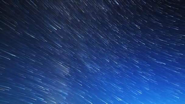 Stelle Che Formano Linee Nel Cielo Notturno Video Ultrahd — Video Stock