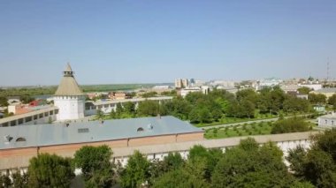 Rusya, Astrahan - 12 Eylül 2017: Astrahan Kremlin, hava görünümünü tarihi ve mimari kompleks, Rusya, Astrakhan, Video, Ultrahd (4k)
