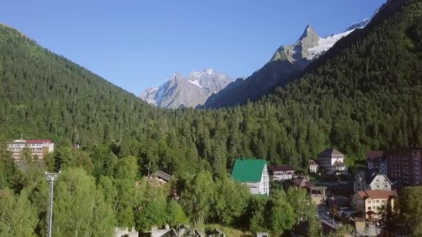 Incredibili Montagne Verdi Dombayskaya Polyana Karachaevo Cherkessia Nel Caucaso Settentrionale — Video Stock