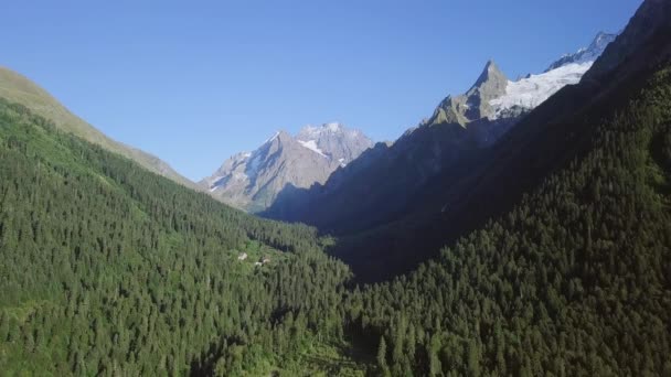 Incríveis Montanhas Verdes Dombayskaya Polyana Karachaevo Cherkessia Norte Cáucaso Rússia — Vídeo de Stock