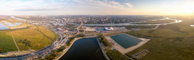 Rostov-on-Don'ın panoramik manzaralı. Stadyum, inci