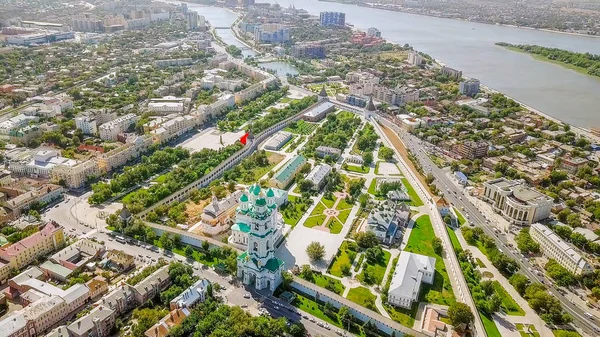 아스트라한 크렘린, 복잡 한 역사 및 건축의 공중 전망. 아스트라한 러시아 — 스톡 사진