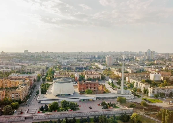 Rusko, Volgograd - 28 srpna 2017: Muzeum-rezerva The bitva o Stalingrad je muzeum volgogradského. (Gergardt mlýn (Grudinina) a muzeum Panorama bitvy o Stalingrad ) — Stock fotografie