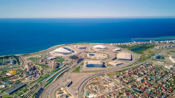 Russie, Sotchi - 03 septembre 2017 : Vue générale du parc de Sotchi dans l'Adler depuis une vue aérienne. Lieu 2018 Coupe du monde FIFA en Russie — Photo