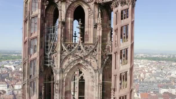 Estrasburgo, Francia. La parte histórica de la ciudad, la catedral de Estrasburgo. 4K — Vídeos de Stock