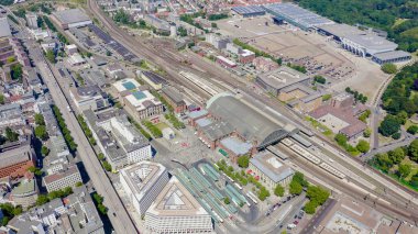 Bremen, Almanya. Bremen Hauptbahnhof ( Almanca: Bremen ana tren istasyonu). Uçuşgörünümü, Havadan Görünüm 