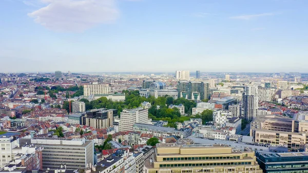 比利时布鲁塞尔。 欧洲议会大楼的建筑群。 国家机构，空中观察 — 图库照片